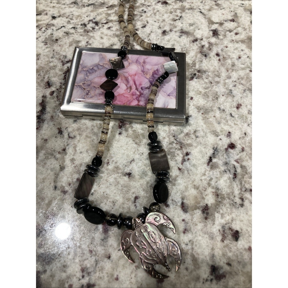 Handcrafted Abalone Turtle And Mother Of Pearl Necklace Folk Art Beautiful - Picture 7 of 7